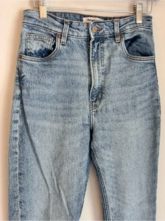 Reformation High Rise Straight Leg Jeans in Light Wash Denim, Sz 27 - Picture 2 of 4